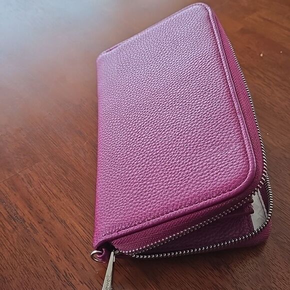 Wallet Thirty-One wallet pebble faux leather zip coin cash cards chic magenta - Picture 16 of 16